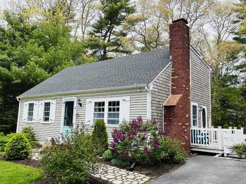19 Artisan Way, Forestdale, MA 02644