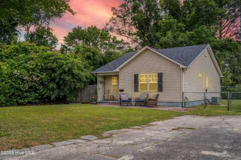 1736 Elmwood Drive, New Bern, NC 28560