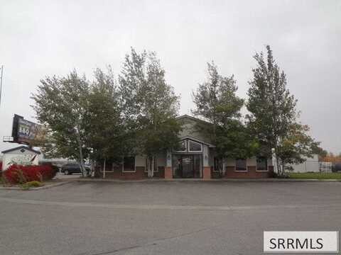 2135 S Grizzly Avenue, Idaho Falls, ID 83402
