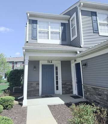 712 WOODEWIND Drive, Naperville, IL 60563