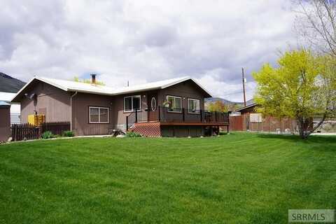1305 Leadore Avenue, Salmon, ID 83467