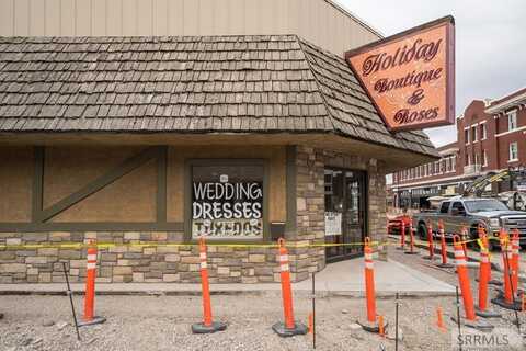 98 N Broadway, Blackfoot, ID 83221