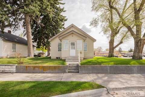 302 Lomax Street, Idaho Falls, ID 83401