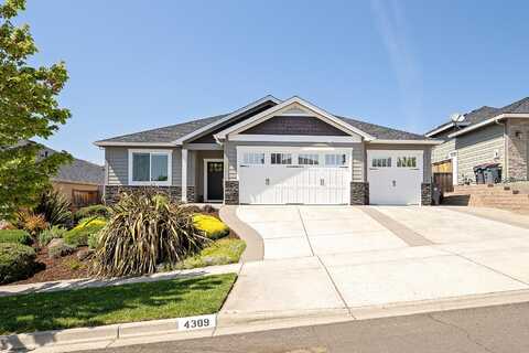 4309 Navarro Springs Avenue, Medford, OR 97504