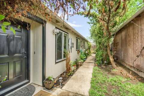 3093 Paul Circle, Medford, OR 97504