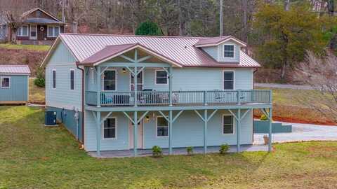 51 N Moss Way, Franklin, NC 28734