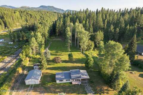 108 Sandy Ridge Rd, Naples, ID 83847