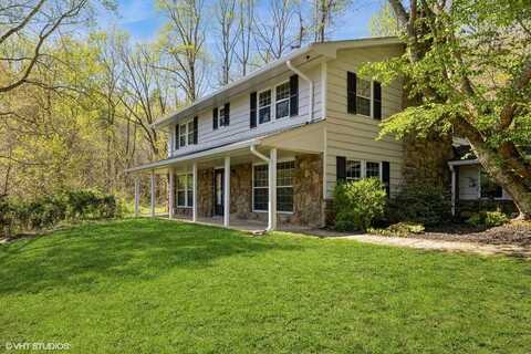 135 HAZELNUT LN, Cullowhee, NC 28723