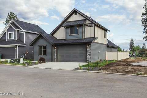 8444 N Snowflake Ln, Hayden, ID 83835