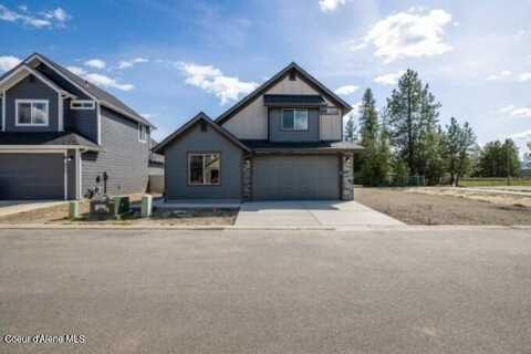 8444 N Snowflake Ln, Hayden, ID 83835