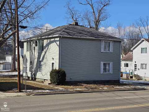 215 N Shiawassee, Owosso, MI 48867