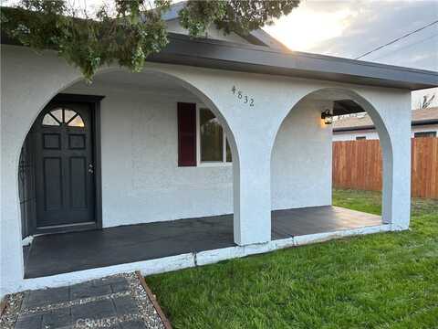 4832 Mitchell Avenue, Riverside, CA 92505