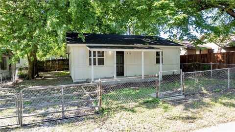 814 W Chickasaw AVE, Sallisaw, OK 74955