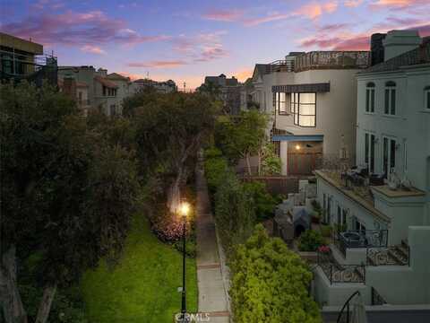 131 Privateer Mall, Marina del Rey, CA 90292