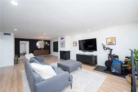 4321 Matilija Avenue, Sherman Oaks, CA 91423