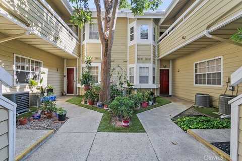 3630 S Bear St, Santa Ana, CA 92704