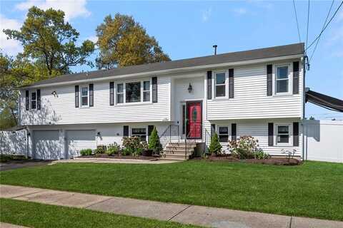 136 Wilde Field Drive, Warwick, RI 02889