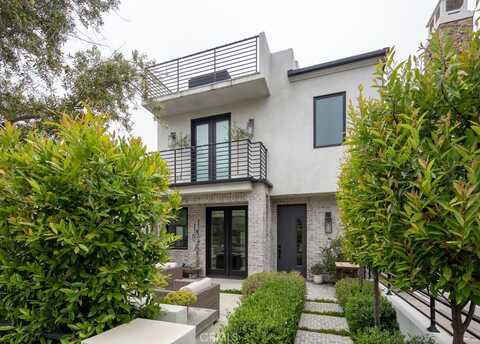 617 Poppy Avenue, Corona del Mar, CA 92625