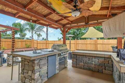 8409 Carlton Oaks Dr, Santee, CA 92071