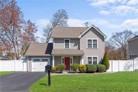 33 Belfort Avenue, Warwick, RI 02889