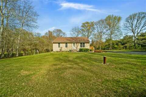 5 Beech Hill Road, Hopkinton, RI 02804