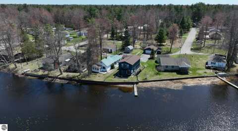 215 Warren Avenue, East Tawas, MI 48730
