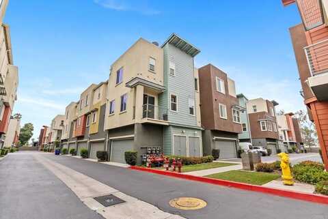 225 Royal Gln, Escondido, CA 92025