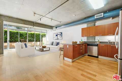 645 W 9th St, Los Angeles, CA 90015
