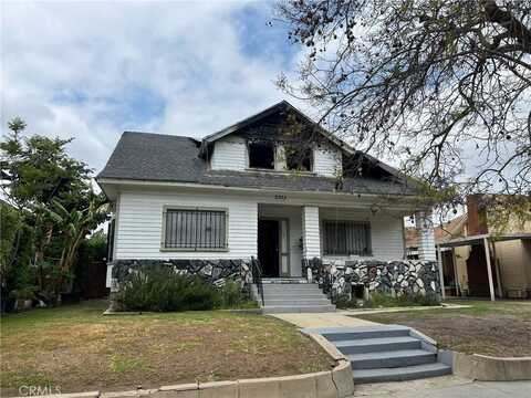 2717 S Hobart Boulevard, Los Angeles, CA 90018