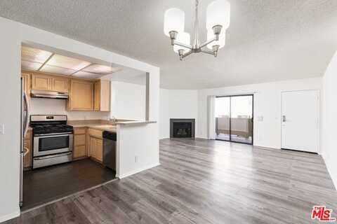 6212 FULTON AVE, VAN NUYS, CA 91401