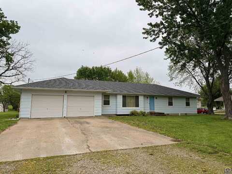 328 Forrest Gragg DR, Osage City, KS 66523