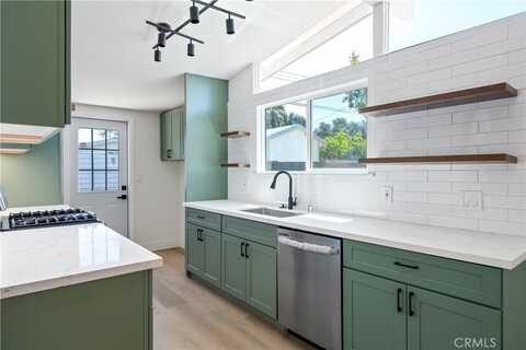 3881 Manchester Place, Riverside, CA 92503