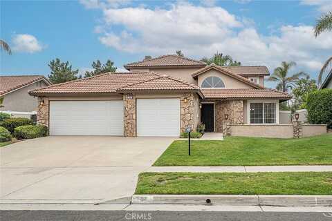 701 Black Oak Circle, Corona, CA 92881