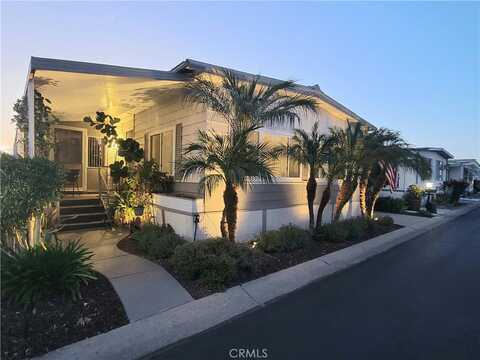 1506 Oak Drive, Vista, CA 92084