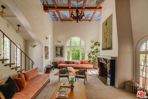 5163 Franklin Ave, Los Angeles, CA 90027