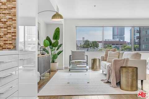 901 S Flower St, Los Angeles, CA 90015