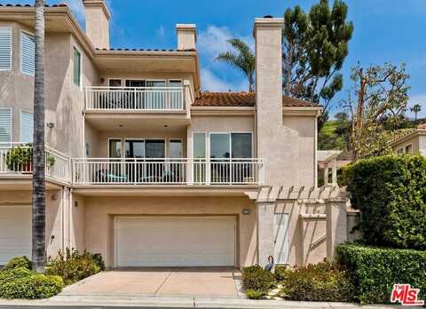 638 Palisades Dr, Pacific Palisades, CA 90272