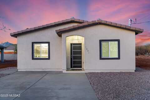 1841 Gardenias Court, Rio Rico, AZ 85648