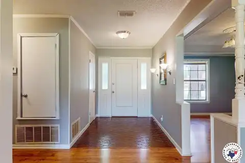203 Chickasaw Cir, Atlanta, TX 75551