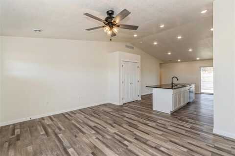 140 Towne Centre Dr, Urbana, IA 52345