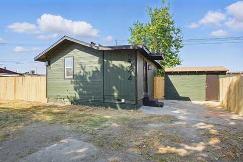 2344 Whitson Street, Selma, CA 93662