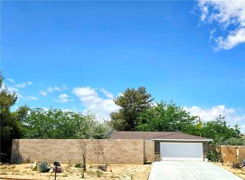 4796 Camarilla Avenue, Yucca Valley, CA 92284