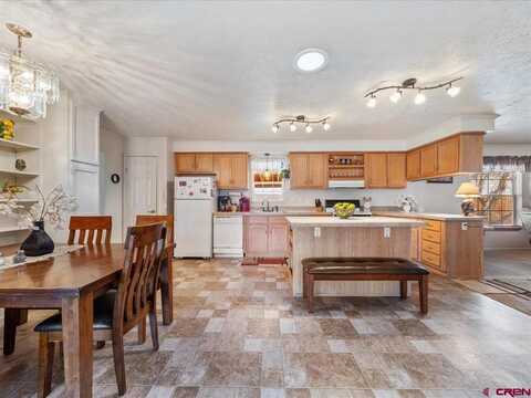 5772 5600 Road, Olathe, CO 81425