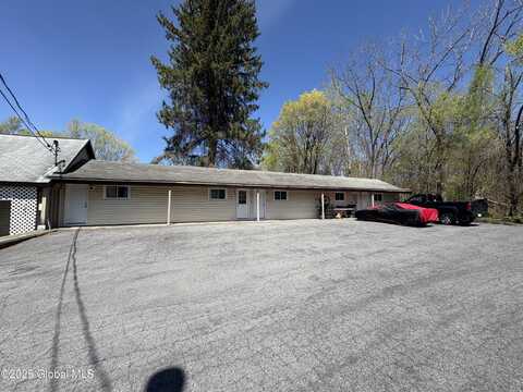 524 Maple Avenue, Saratoga Springs, NY 12866