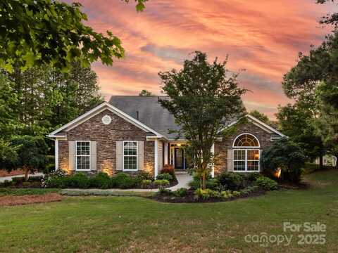 11727 Dunham Drive, Matthews, NC 28105