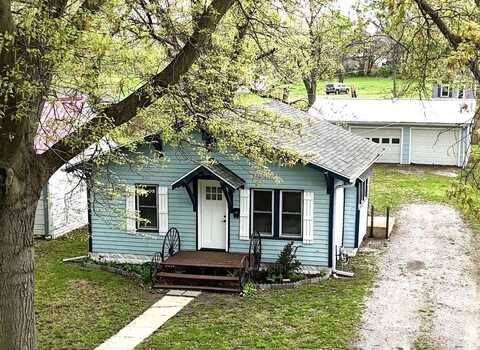 319 Sanford Street, Brookfield, MO 64628