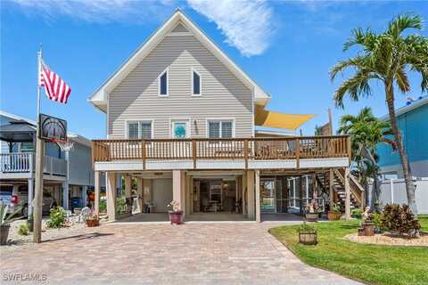 249 Pearl Street, Fort Myers Beach, FL 33931