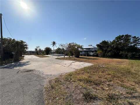 2654 Heron Court, Saint James City, FL 33956