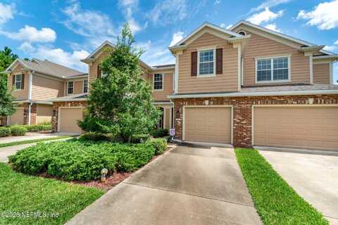 6881 ROUNDLEAF Drive, Jacksonville, FL 32258