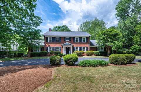 1285 10th Street Boulevard NW, Hickory, NC 28601